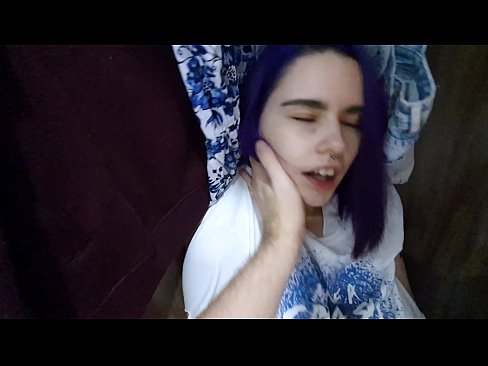 ❤️ Fandt min søster i skabet og hjalp hende med at komme ️❌ Fucking at da.makesexnotwar.ru ☑